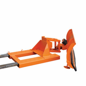 Schneepflug Einfahrtasche unten – PUR Schürfleiste – Schildbreite 2400 mm – Orange